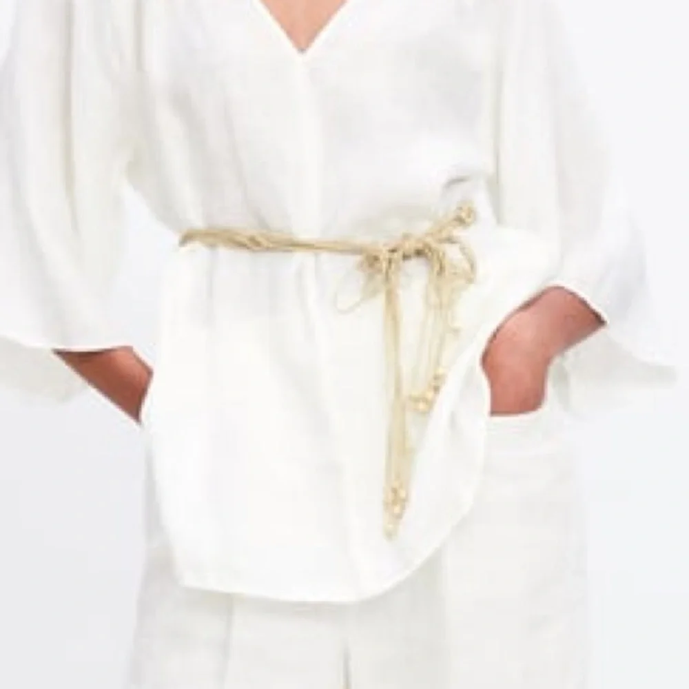 NWT. Zara White Linen Blouse. Size M.
